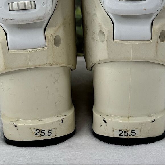 {Nordica} RARE Syntech F8 Ski Boots, Micro-Flex Buckles & Pure Wool-Lined main image 9